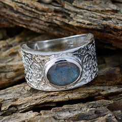 Nisa Art Deco Solitaire Ring with Labyrinth Design