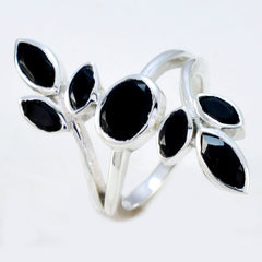Lucy black leaf ring for women with silver band and black leaf-shaped stones