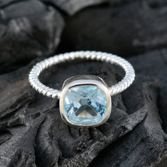 Hannah Fairytale Blue Solitaire Ring