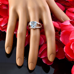 Eleanor Traditional Blue Solitaire Ring