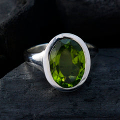 Lea Green Solitaire Ring with Oval Gemstone