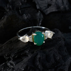 Laura multicolor trilogy ring for women with green center stone and two pear-shaped side stones