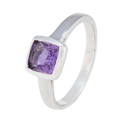 Siti Romantic Purple Solitaire Ring