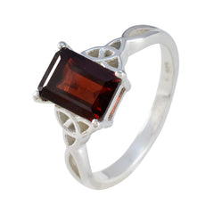 Stella Red Solitaire Ring with Elegant Gemstone Design
