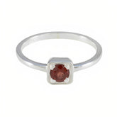 Ha-eun Glamorous Red Solitaire Ring Garnet Red
