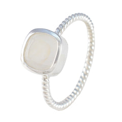 Dewi White Solitaire Ring with Elegant Beaded Band