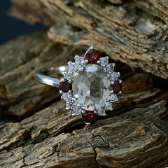 Julieta Trendy Light Green Halo Ring