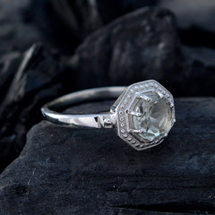 Li Lee Sophisticated Light Green Solitaire Ring