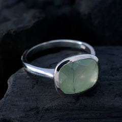 Pauline Luxurious Light Green Solitaire Ring