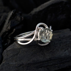 Mia Graceful Light Green Solitaire Ring