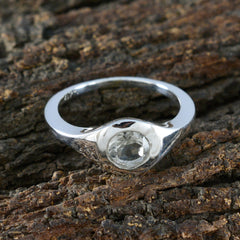 Natcha Glamorous Light Green Solitaire Ring