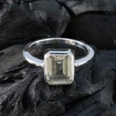 Siti Abstract Light Green Solitaire Ring