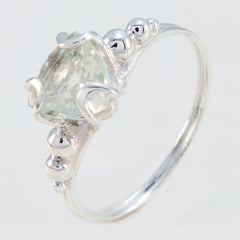 Nisa Rope-Wire Light Green Solitaire Ring