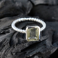 Camila Modern Light Green Solitaire Ring