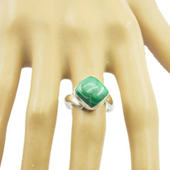 Isadora Luxurious Green Solitaire Ring