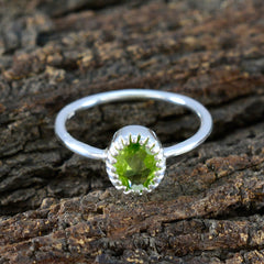 Min-seo Luxurious Green Solitaire Ring