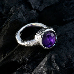 Agustina Luxurious Purple Solitaire Ring