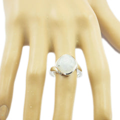 Maya Luxurious White Solitaire Ring
