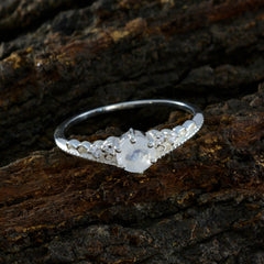 Hana Luxury White Halo Ring Elegant Silver Design