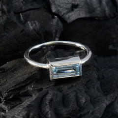 Isla Modern Blue Solitaire Ring with Silver Band