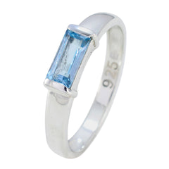 Isabella Modern Blue Solitaire Ring