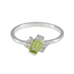 Saanvi modern green gemstone ring with rectangular green stone and silver band