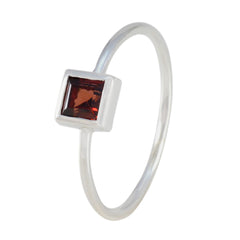 Ellie Modern Red Solitaire Ring with Square Gemstone
