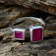 Cecilia modern toi et moi ring with two rectangular red stones set in silver band