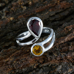Araya multicolor toi et moi ring with pear-shaped red and round yellow gemstones in silver setting