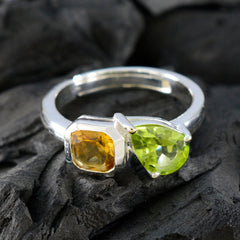 Olivia multicolor Toi et Moi ring with yellow and green gemstones set in sterling silver band