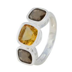 Isabelle multicolor trilogy gemstone ring with three square-cut gemstones in yellow and smoky quartz