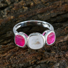 Putri multicolor trilogy ring with central white stone and two pink stones set in silver band