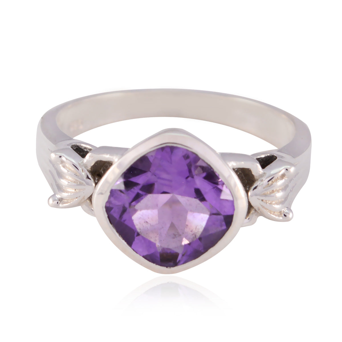 Emilia Graceful Purple Solitaire Ring Amethyst Purple