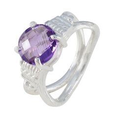 Abigail Luxurious Purple Solitaire Ring