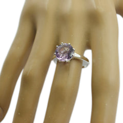 Soo-jin Feminine Purple Solitaire Ring