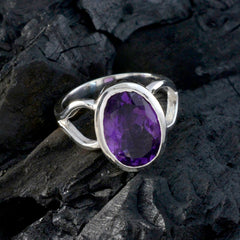 Angeles Purple Solitaire Ring with Oval Gemstone