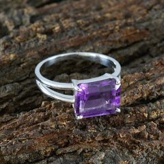 Maria Purple Solitaire Ring with Elegant Amethyst Stone