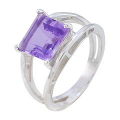 Alice Purple Solitaire Ring in Sterling Silver