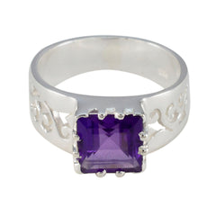 Bella Graceful Purple Solitaire Ring Amethyst Purple