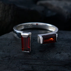 Hua red gemstone toi et moi ring with rectangular red stones set on silver band