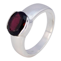 Bruna Red Solitaire Ring with Oval Gemstone