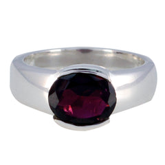 Bruna Red Solitaire Ring with Oval Gemstone