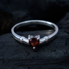 Yasmine Graceful Red Solitaire Ring