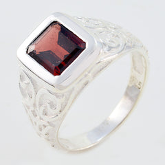 Ana Red Solitaire Signet Ring with Vintage Silver Design