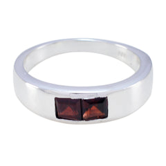 Camilla silver band ring featuring two square red stones red toi et moi ring design