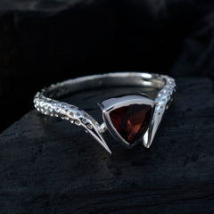 Siti retro red solitaire ring with triangular red gemstone and textured silver band