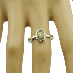 Eun-ji Romantic Grey Solitaire Ring with Gemstone