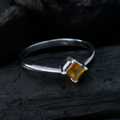 Nari Romantic Yellow Solitaire Ring