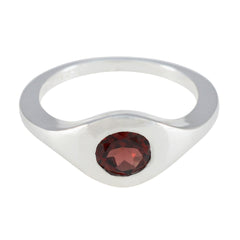 Maria Sophisticated Gemstone Ring with Red Stone Garnet Red