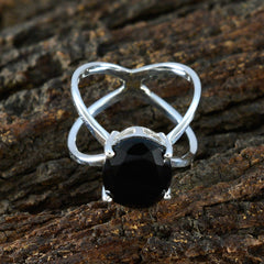 Lea Traditional Black Solitaire Ring